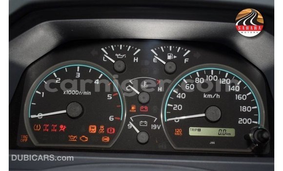 Sayi Imported Toyota Land Cruiser Red Babbar mota in Import - Dubai a Agadez Sayi Imported Toyota Land Cruiser Red Babbar mota in Import - Dubai a Agadez