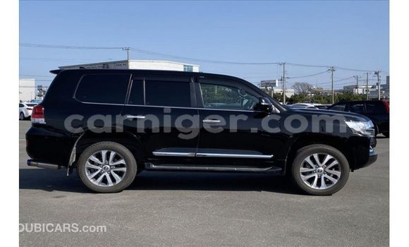 اشتري Imported Toyota Land Cruiser Black شاحنة في Import - Dubai في أغاديز اشتري Imported Toyota Land Cruiser Black شاحنة في Import - Dubai في أغاديز