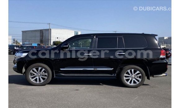 اشتري Imported Toyota Land Cruiser Black شاحنة في Import - Dubai في أغاديز اشتري Imported Toyota Land Cruiser Black شاحنة في Import - Dubai في أغاديز