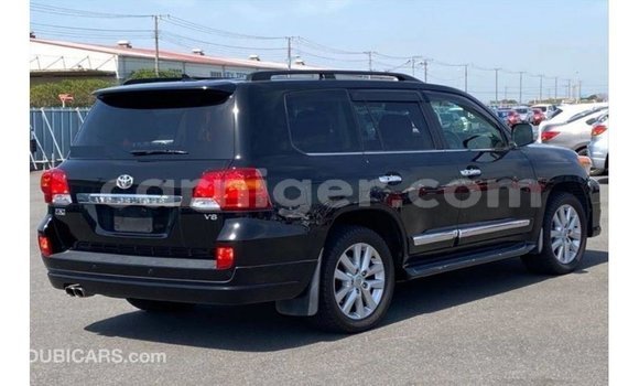 Sayi Imported Toyota Land Cruiser Black Babbar mota in Import - Dubai a Agadez Sayi Imported Toyota Land Cruiser Black Babbar mota in Import - Dubai a Agadez