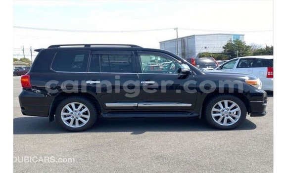 Sayi Imported Toyota Land Cruiser Black Babbar mota in Import - Dubai a Agadez Sayi Imported Toyota Land Cruiser Black Babbar mota in Import - Dubai a Agadez