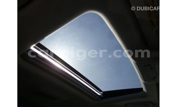 Acheter Import Utilitaire Toyota Land Cruiser Blanc à Import - Dubai, Agadez Acheter Import Utilitaire Toyota Land Cruiser Blanc à Import - Dubai, Agadez