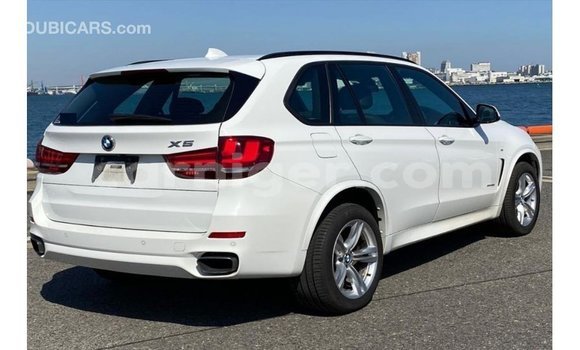 Acheter Import Voiture BMW X5 Blanc à Import - Dubai, Agadez Acheter Import Voiture BMW X5 Blanc à Import - Dubai, Agadez