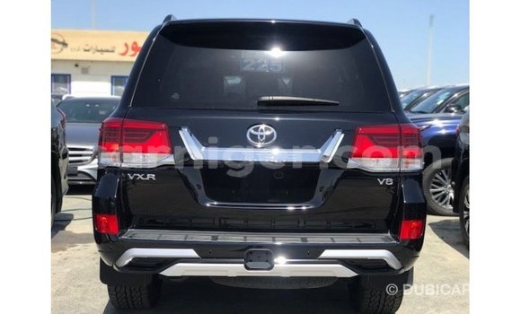 Sayi Imported Toyota Land Cruiser Black Babbar mota in Import - Dubai a Agadez Sayi Imported Toyota Land Cruiser Black Babbar mota in Import - Dubai a Agadez