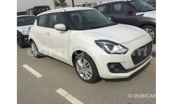 Sayi Imported Suzuki Swift White Mota in Import - Dubai a Agadez Sayi Imported Suzuki Swift White Mota in Import - Dubai a Agadez