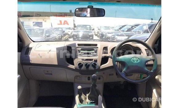 Acheter Import Voiture Toyota Hilux Noir à Import - Dubai, Agadez Acheter Import Voiture Toyota Hilux Noir à Import - Dubai, Agadez