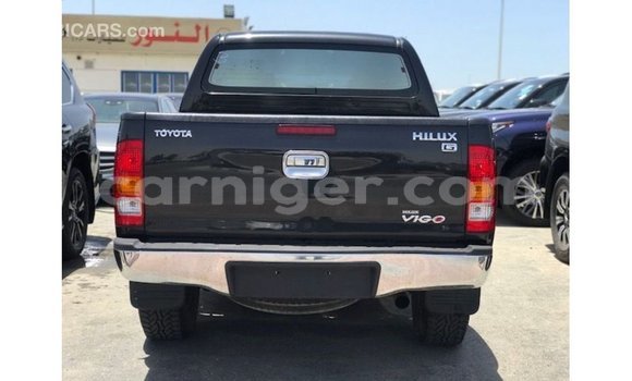 Acheter Import Voiture Toyota Hilux Noir à Import - Dubai, Agadez Acheter Import Voiture Toyota Hilux Noir à Import - Dubai, Agadez