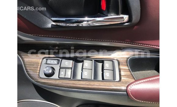 Sayi Imported Toyota Harrier White Mota in Import - Dubai a Agadez Sayi Imported Toyota Harrier White Mota in Import - Dubai a Agadez