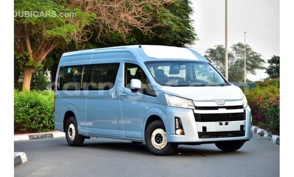 Sayi Imported Toyota Hiace Blue Mota in Import - Dubai a Agadez Sayi Imported Toyota Hiace Blue Mota in Import - Dubai a Agadez