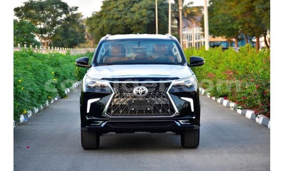 Sayi Imported Toyota Fortuner Black Mota in Import - Dubai a Agadez Sayi Imported Toyota Fortuner Black Mota in Import - Dubai a Agadez