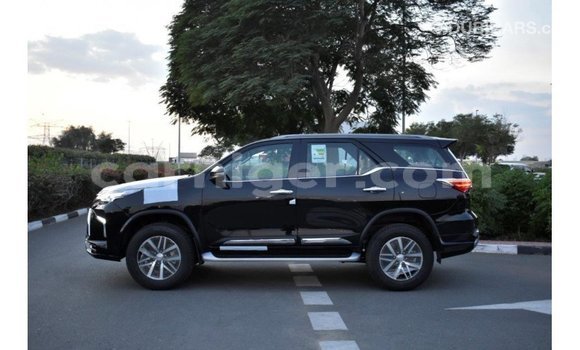 Sayi Imported Toyota Fortuner Black Mota in Import - Dubai a Agadez Sayi Imported Toyota Fortuner Black Mota in Import - Dubai a Agadez