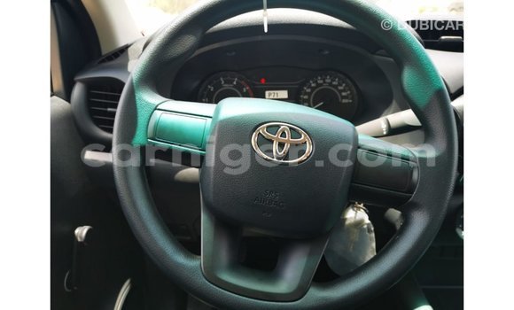 Buy Import Toyota Hilux White Car in Import - Dubai in Agadez Buy Import Toyota Hilux White Car in Import - Dubai in Agadez