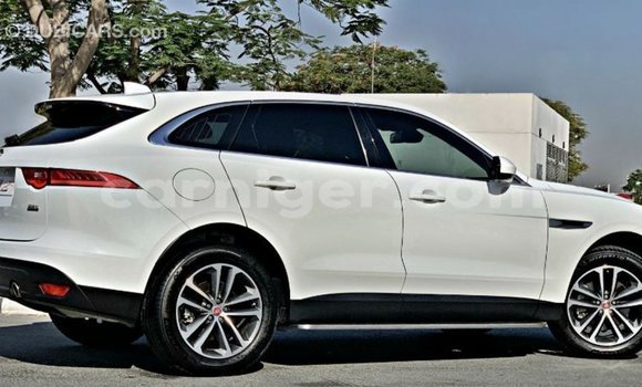 Sayi Imported Jaguar F-Pace White Mota in Import - Dubai a Agadez Sayi Imported Jaguar F-Pace White Mota in Import - Dubai a Agadez