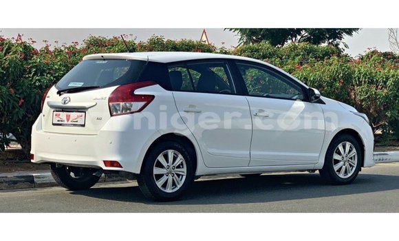 Sayi Imported Toyota Yaris White Mota in Import - Dubai a Agadez Sayi Imported Toyota Yaris White Mota in Import - Dubai a Agadez