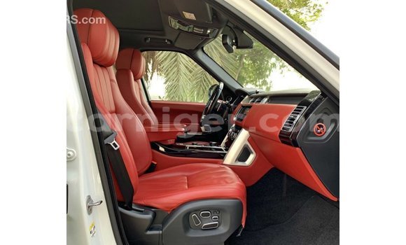 Sayi Imported Land Rover Range Rover White Mota in Import - Dubai a Agadez Sayi Imported Land Rover Range Rover White Mota in Import - Dubai a Agadez