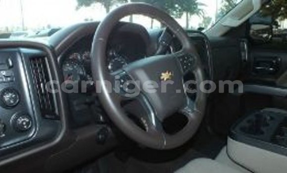 Sayi Imported Chevrolet Silverado Red Mota in Import - Dubai a Agadez Sayi Imported Chevrolet Silverado Red Mota in Import - Dubai a Agadez