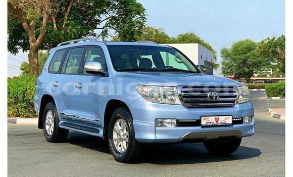 Sayi Imported Toyota Land Cruiser Blue Babbar mota in Import - Dubai a Agadez Sayi Imported Toyota Land Cruiser Blue Babbar mota in Import - Dubai a Agadez