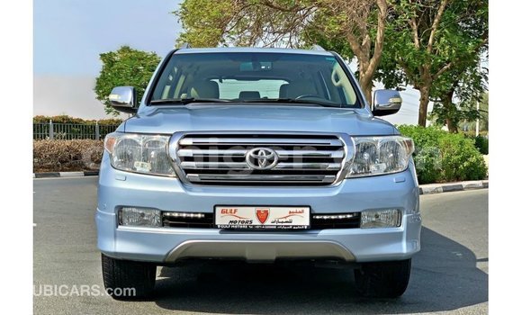 Sayi Imported Toyota Land Cruiser Blue Babbar mota in Import - Dubai a Agadez Sayi Imported Toyota Land Cruiser Blue Babbar mota in Import - Dubai a Agadez