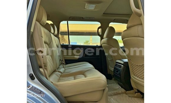 Sayi Imported Toyota Land Cruiser Blue Babbar mota in Import - Dubai a Agadez Sayi Imported Toyota Land Cruiser Blue Babbar mota in Import - Dubai a Agadez