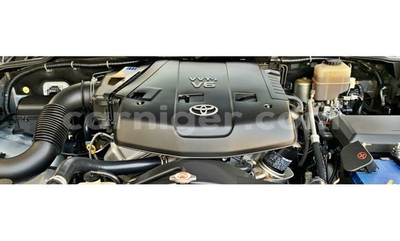 Sayi Imported Toyota Land Cruiser Blue Babbar mota in Import - Dubai a Agadez Sayi Imported Toyota Land Cruiser Blue Babbar mota in Import - Dubai a Agadez