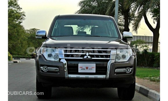 Sayi Imported Mitsubishi Pajero Brown Mota in Import - Dubai a Agadez Sayi Imported Mitsubishi Pajero Brown Mota in Import - Dubai a Agadez