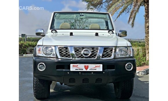Sayi Imported Nissan Patrol White Mota in Import - Dubai a Agadez Sayi Imported Nissan Patrol White Mota in Import - Dubai a Agadez