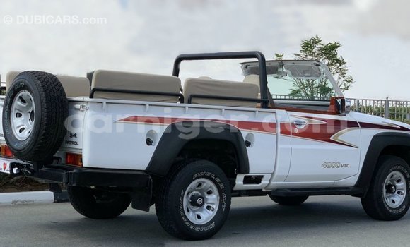 Sayi Imported Nissan Patrol White Mota in Import - Dubai a Agadez Sayi Imported Nissan Patrol White Mota in Import - Dubai a Agadez