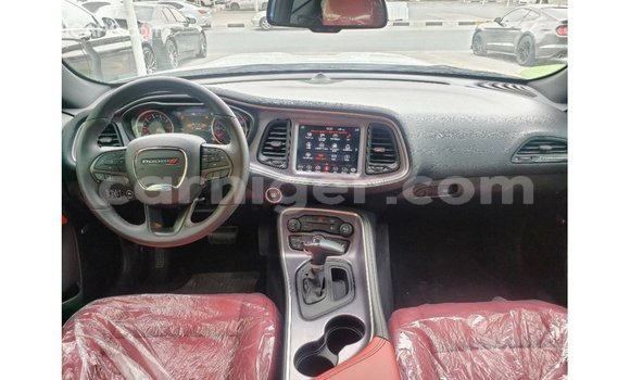 Buy Import Dodge Challenger White Car in Import - Dubai in Agadez Buy Import Dodge Challenger White Car in Import - Dubai in Agadez