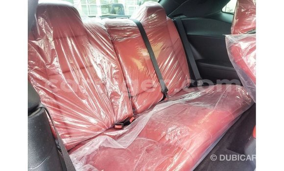 Buy Import Dodge Challenger White Car in Import - Dubai in Agadez Buy Import Dodge Challenger White Car in Import - Dubai in Agadez