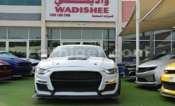 Sayi Imported Ford Mustang White Mota in Import - Dubai a Agadez Sayi Imported Ford Mustang White Mota in Import - Dubai a Agadez