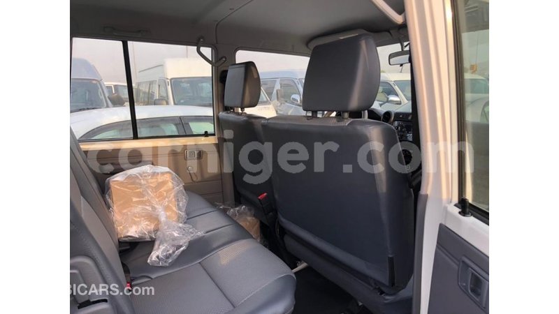 Big with watermark toyota land cruiser agadez import dubai 6978