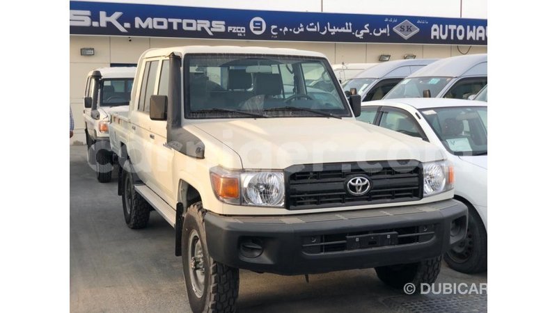 Big with watermark toyota land cruiser agadez import dubai 6978