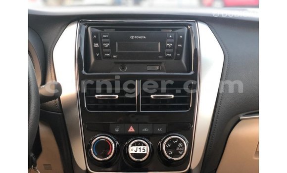 Buy Import Toyota DA Other Truck in Import - Dubai in Agadez Buy Import Toyota DA Other Truck in Import - Dubai in Agadez