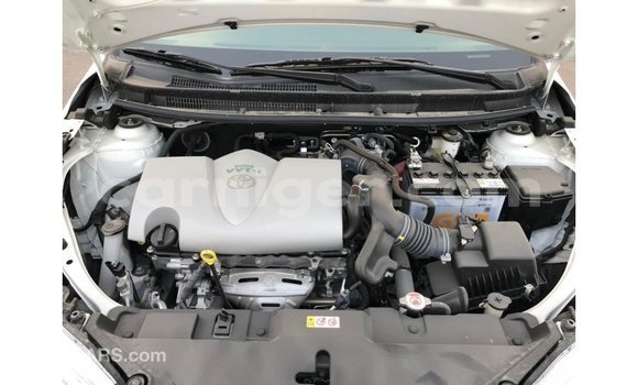 Acheter Import Utilitaire Toyota DA Blanc à Import - Dubai, Agadez Acheter Import Utilitaire Toyota DA Blanc à Import - Dubai, Agadez