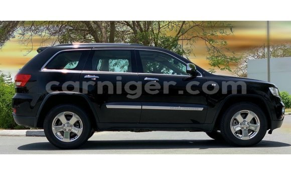Sayi Imported Jeep Grand Cherokee Black Mota in Import - Dubai a Agadez Sayi Imported Jeep Grand Cherokee Black Mota in Import - Dubai a Agadez