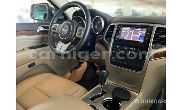 Sayi Imported Jeep Grand Cherokee Black Mota in Import - Dubai a Agadez Sayi Imported Jeep Grand Cherokee Black Mota in Import - Dubai a Agadez