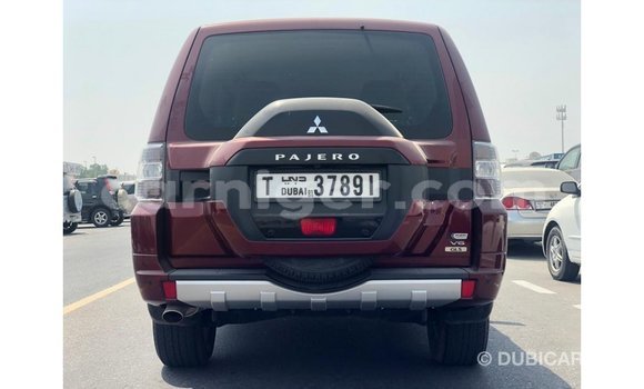 Sayi Imported Mitsubishi Pajero Red Mota in Import - Dubai a Agadez Sayi Imported Mitsubishi Pajero Red Mota in Import - Dubai a Agadez