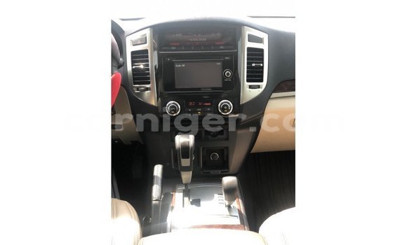Sayi Imported Mitsubishi Pajero Red Mota in Import - Dubai a Agadez Sayi Imported Mitsubishi Pajero Red Mota in Import - Dubai a Agadez