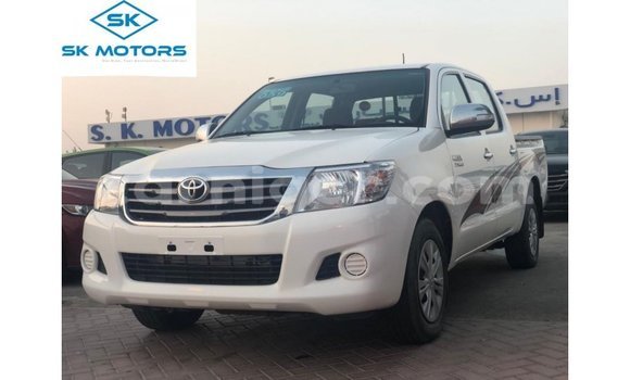 Acheter Import Voiture Toyota Hilux Blanc à Import - Dubai, Agadez
