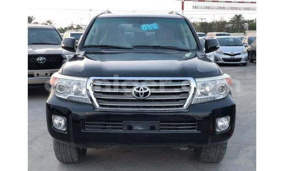 Buy Import Toyota Land Cruiser Black Truck in Import - Dubai in Agadez Buy Import Toyota Land Cruiser Black Truck in Import - Dubai in Agadez