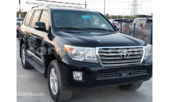 Buy Import Toyota Land Cruiser Black Truck in Import - Dubai in Agadez Buy Import Toyota Land Cruiser Black Truck in Import - Dubai in Agadez