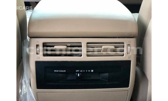 Buy Import Toyota Land Cruiser Black Truck in Import - Dubai in Agadez Buy Import Toyota Land Cruiser Black Truck in Import - Dubai in Agadez