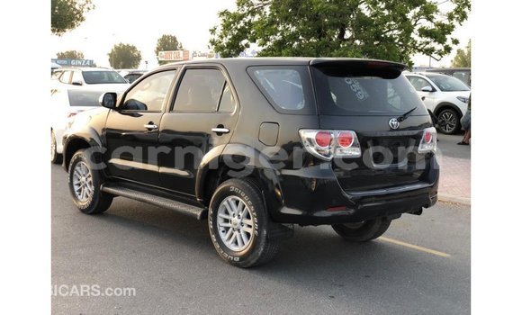 Sayi Imported Toyota Fortuner Black Mota in Import - Dubai a Agadez Sayi Imported Toyota Fortuner Black Mota in Import - Dubai a Agadez