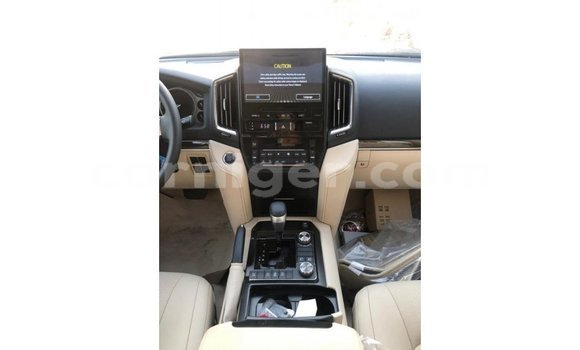 Sayi Imported Toyota Land Cruiser Black Babbar mota in Import - Dubai a Agadez Sayi Imported Toyota Land Cruiser Black Babbar mota in Import - Dubai a Agadez