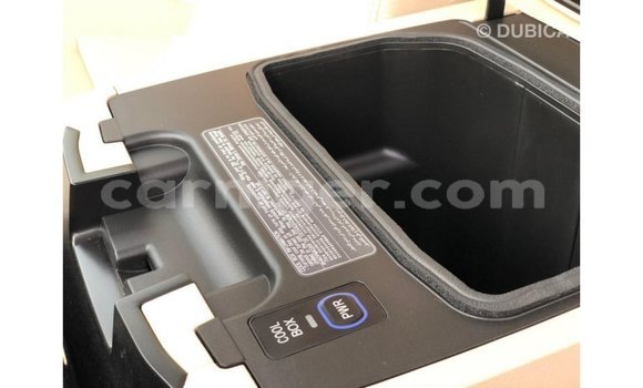 Sayi Imported Toyota Land Cruiser Black Babbar mota in Import - Dubai a Agadez Sayi Imported Toyota Land Cruiser Black Babbar mota in Import - Dubai a Agadez