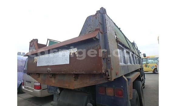 Buy Import Nissan Evalia Blue Truck in Import - Dubai in Agadez Buy Import Nissan Evalia Blue Truck in Import - Dubai in Agadez