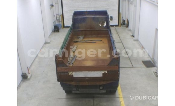 Buy Import Nissan Evalia Blue Truck in Import - Dubai in Agadez Buy Import Nissan Evalia Blue Truck in Import - Dubai in Agadez