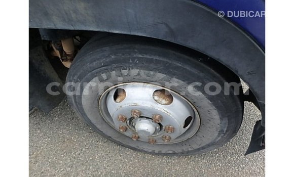 Buy Import Nissan Evalia Blue Truck in Import - Dubai in Agadez Buy Import Nissan Evalia Blue Truck in Import - Dubai in Agadez