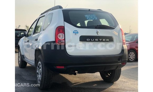 Sayi Imported Renault Duster White Mota in Import - Dubai a Agadez Sayi Imported Renault Duster White Mota in Import - Dubai a Agadez