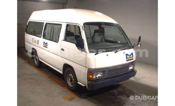 Buy Import Nissan Caravan White Car in Import - Dubai in Agadez Buy Import Nissan Caravan White Car in Import - Dubai in Agadez